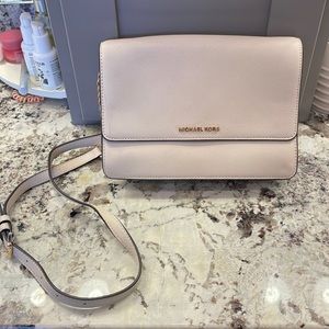 Michael kors crossbody